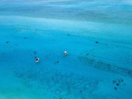 Maldiven antenne visie panorama landschap wit zand strand foto