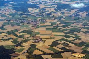 Beieren Duitsland gekweekt velden antenne visie landschap foto