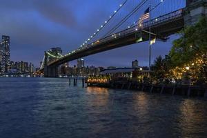 Manhattan nacht visie van Brooklyn foto