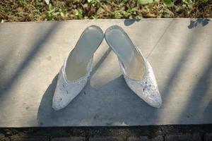een paar- van bruid schoenen foto