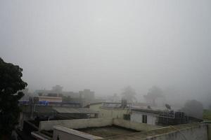 kolkata stad scape in mistig ochtend- 3 foto