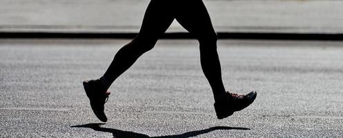 rennen vrouw silhouet foto