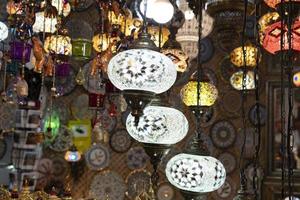 Arabisch glas kleurrijk lamp lantaarn foto