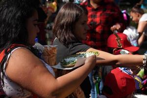 Mexico stad, februari 3 2019 - stad- park chapultepec druk van mensen Aan zondag foto