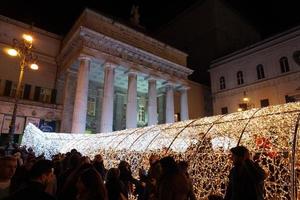 Genua, Italië - december, 8 2018 - Kerstmis viering begin met de het langst licht verlichte pad in de wereld foto