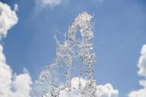 water plons in de lucht foto