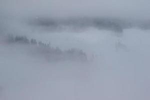 winter landschap in oostenrijks Alpen foto