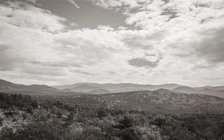 panorama van de natuur berg landschap van nieuw vinodolski Kroatië foto