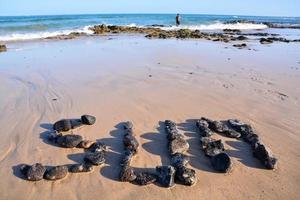 verlaten zanderig strand foto