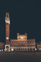 Siena Toscane Italië. piazza del campo Bij nacht foto