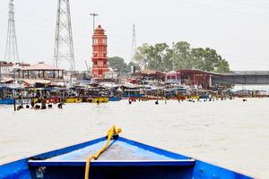 ganga zoals te zien in garh mukteshwar, uttar pradesh, india, de rivier de ganga wordt beschouwd als de heiligste rivier voor hindoes, een uitzicht op garh ganga brij ghat, een zeer beroemde religieuze plaats voor hindoes foto