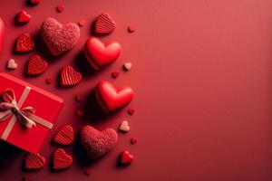 rood valentijnsdag dag achtergrond. geschenk en gemengd harten top visie. vlak leggen. foto