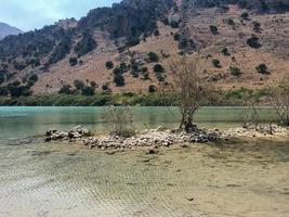 een mooi kournas meer in Kreta Griekenland 4 foto