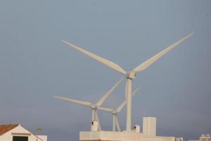 windmolens voor niet-vervuilend elektrisch macht generatie foto
