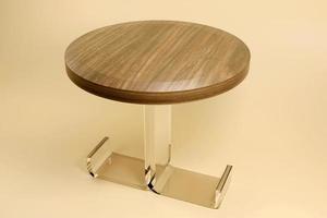 3d weergave, cirkel tafel hout en glas elegant ontwerp foto