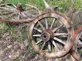 oud wagon wiel houten cirkel foto