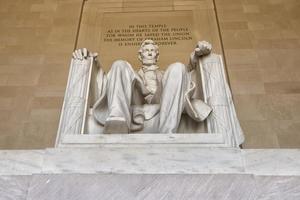 Abraham Lincoln standbeeld Bij Washington dc gedenkteken foto