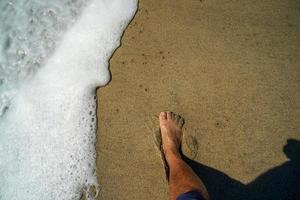 wandelen Aan atlantic oceaan nantucket strand foto