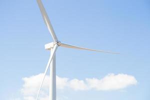 windturbine voor het opwekken van stroom foto