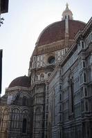 facade van Florence kathedraal, gewijd naar heilige Maria van de bloem foto