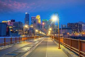 Minneapolis downtown stad horizon stadsgezicht van Minnesota in Verenigde Staten van Amerika foto