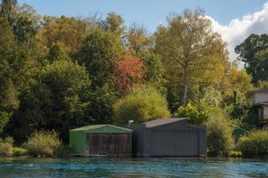 kleurrijk van de natuur in herfst seizoen van taupo de iconisch toerist attractie plaats in noorden eiland van nieuw Zeeland. foto