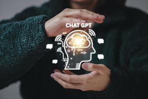 hand- aanraken digitaal Chatbot voor voorzien toegang naar informatie en gegevens in online netwerk, robot toepassing en globaal verbinding, ai, kunstmatig intelligentie, innovatie. foto