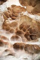 geërodeerde rots in Thailand foto