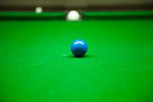 snookerballen op tafel foto