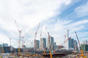 wolkenkrabbers en bouwproject in tokyo, japan foto