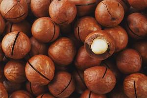 structuur van biologisch macadamia noot vers natuurlijk fruit geschild een noot - wijnoogst filter foto