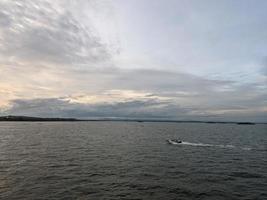 foto's in de wateren van balikpapan baai foto