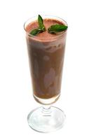 chocolade milkshake op wit foto