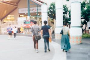 vervagen mensen in straat in Chiang mei, Thailand. foto