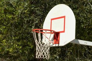 basketbal hoepel met kopiëren ruimte achtergrond foto