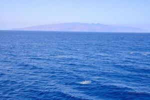 schilderachtig uitzicht op de oceaan foto