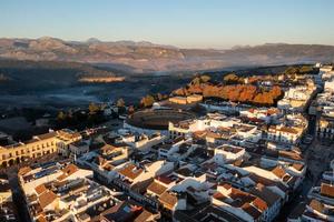 arena van de Koninklijk cavalerie van ronda antenne visie Bij zonsopkomst in Spanje. foto