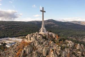 vallei van de gedaald - een gedenkteken toegewijd naar slachtoffers van de Spaans civiel oorlog en gelegen in de Sierra de guadarrama, in de buurt Madrid. foto