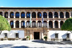 voorkant facade van de stad- hal van ronda, Malaga provincie, Andalusië, Spanje foto