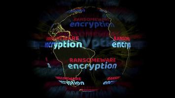 ransomware rood tekst en encryptie donker licht blauw tekst en vervagen straal foto