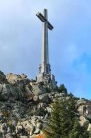vallei van de gedaald - een gedenkteken toegewijd naar slachtoffers van de Spaans civiel oorlog en gelegen in de Sierra de guadarrama, in de buurt Madrid. foto