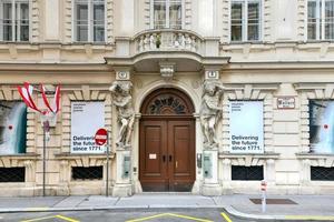 Wenen, Oostenrijk - juli 18, 2021, worstje bors. het is de gebouw van de Wenen voorraad aandelenbeurs. het is een van de oudste uitwisselingen in Europa. foto