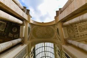 galleria umberto i, een openbaar boodschappen doen galerij in Napels, Italië. gebouwd tussen 1887-1890 foto