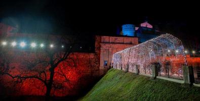 verlichting van de kasteel van brescia voor de hoofdstad van cultuur foto