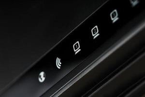de pictogrammen Aan de Wifi router zijn detailopname, wijzend op de signaal en verbinding. foto