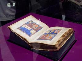 sarajevo, bih - februari 1, 2020 de origineel Sarajevo haggadah, een van de oudste sefardisch haggadahs in de wereld, afkomstig in Barcelona in de omgeving van 1350. foto