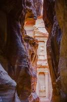 al khazneh of de schatkist in petra, jordanië foto