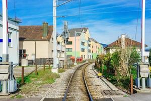 spoorweg in stanserhorn in zwitserland foto