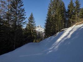 dolomieten sneeuw panorama val badia armentara foto