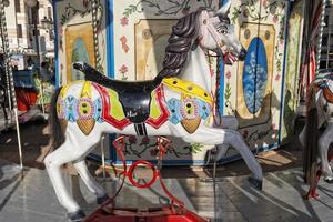 oud carrousel paard foto